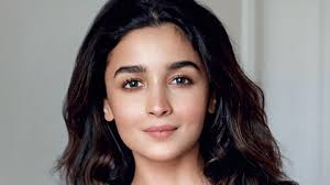 Alia Bhatt: आलिया ने ईशा अंबानी से अपनी दोस्ती के बारे में बताया, कुछ ही दिनों में दोनों मां बन गईं