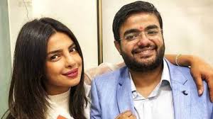 Priyanka Chopra:प्रियंका चोपड़ा के भाई सिद्धार्थ की शादी हो गई है. क्या आप जानते हैं कि देसी गर्ल की होने वाली बहू कौन है?